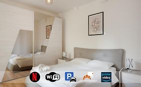 Suite Foscolo, In Piazza A Trieste