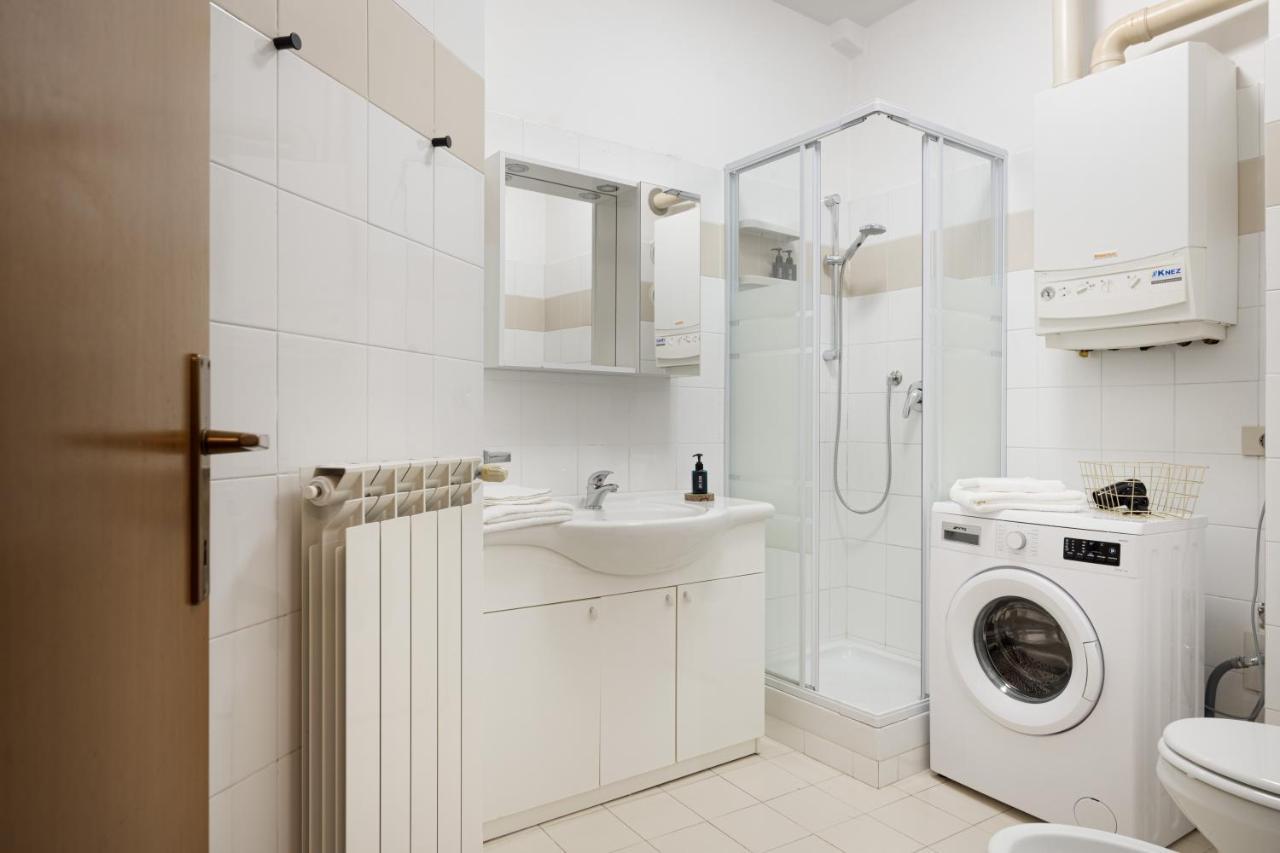 Suite Foscolo, In Piazza A Trieste Ngoại thất bức ảnh
