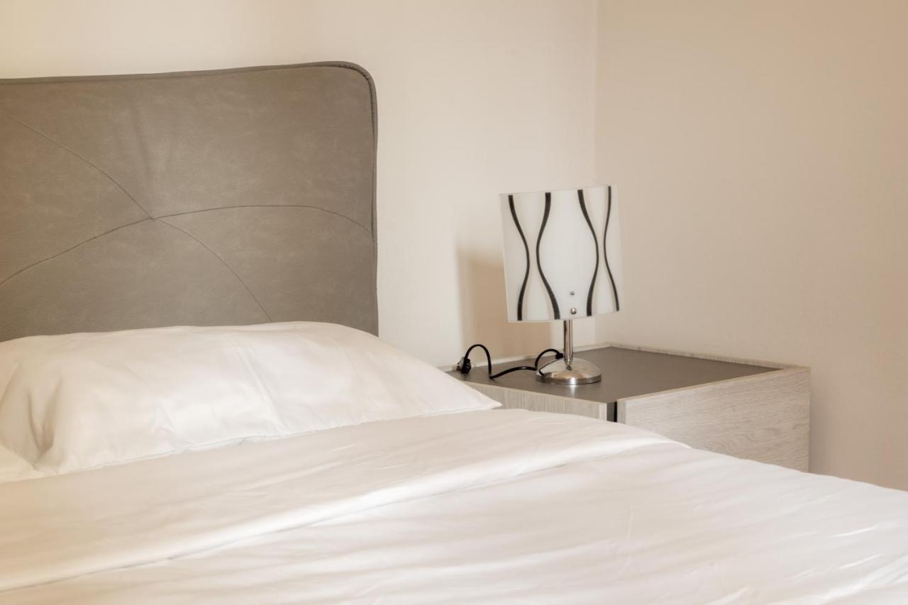 Suite Foscolo, In Piazza A Trieste Ngoại thất bức ảnh